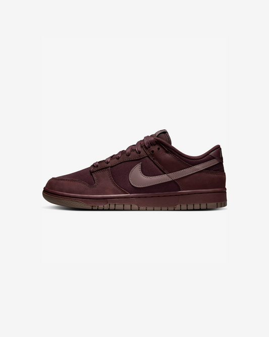 NIKE DUNK LOW RETRO PRM BUGUNDY CUSH