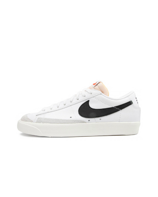 NIKE BLAZER LOW 77 VNTG - BLACK WHITE SAIL