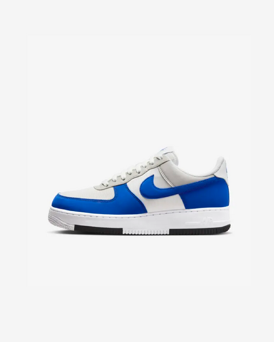 NIKE AIR FORCE 1 ´07 LV8 - SUMER WHIT/ GAME ROYAL