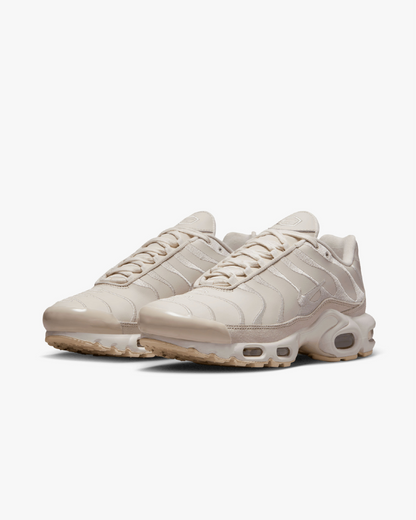 NIKE W AIR MAX PLUS PRM -LT OREWOOD BRN